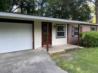 2601 RIPPEE RD, Tallahassee, FL 32303