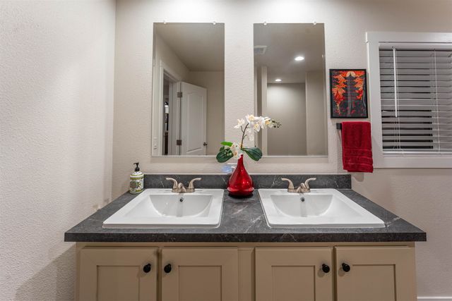 264 Hollyberry Way, Fruita, CO 81521