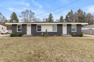 418 56th Street SE, Kentwood, MI 49548