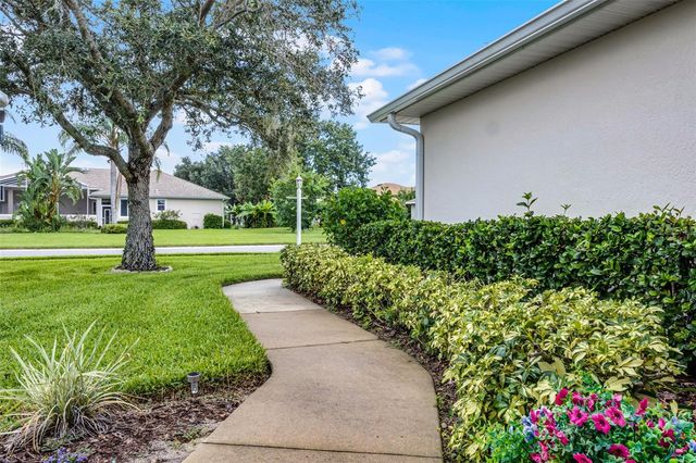 27111 NOSTALGIA DRIVE, Leesburg, FL 34748