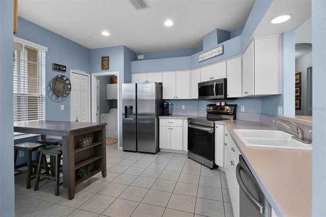 27111 NOSTALGIA DRIVE, Leesburg, FL 34748