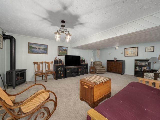 21350 Eveleth Street NE, East Bethel, MN 55011