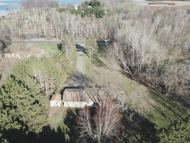 21350 Eveleth Street NE, East Bethel, MN 55011