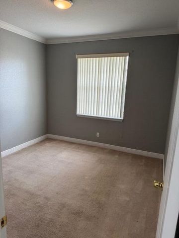 522 SE Nome Drive, Port St. Lucie, Port St Lucie, FL 34984