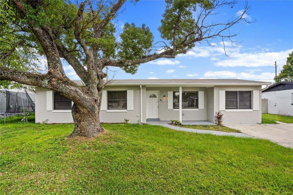 Image 2 of property listing at 3926 CITADEL DRIVE, Orlando, FL 32839