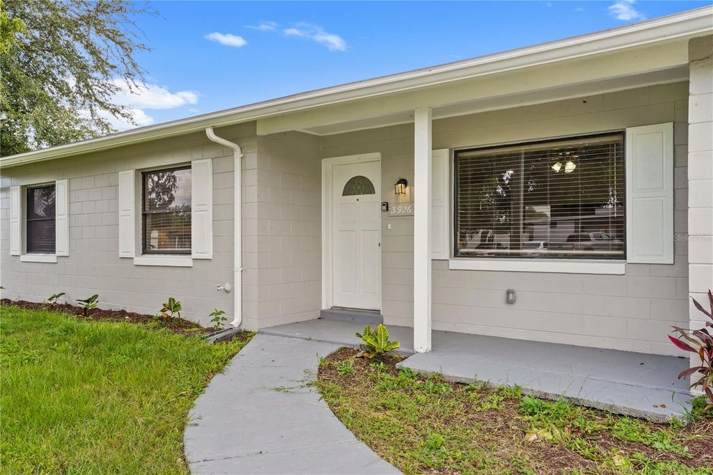 Image 12 of property listing at 3926 CITADEL DRIVE, Orlando, FL 32839