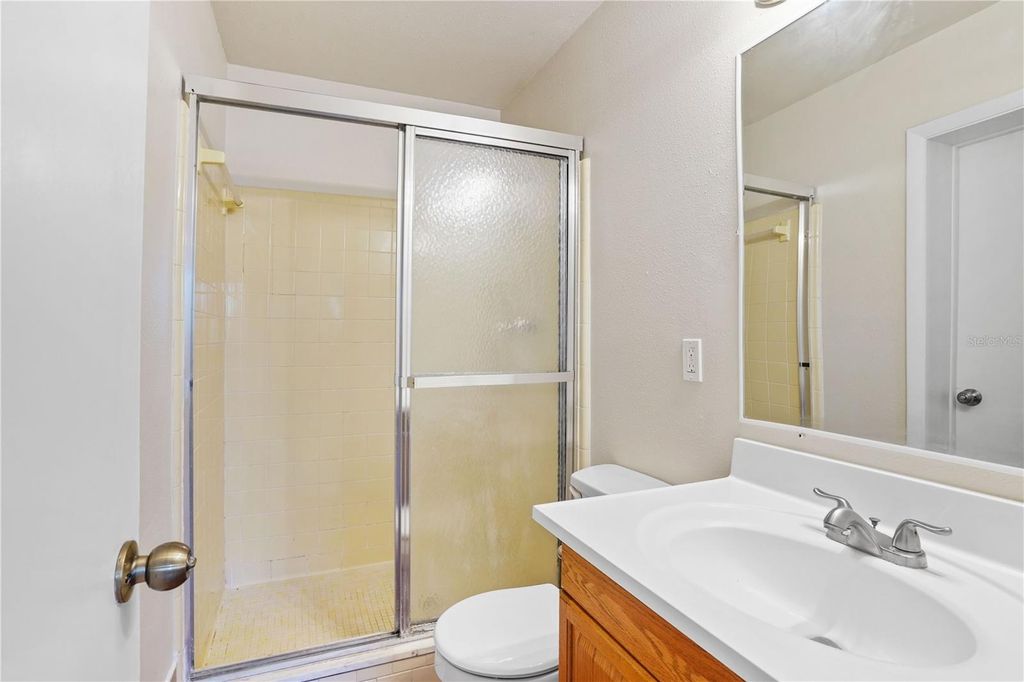 Image 24 of property listing at 3926 CITADEL DRIVE, Orlando, FL 32839