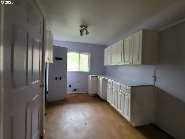 2910 Se HILLYARD Rd, Gresham, OR 97080