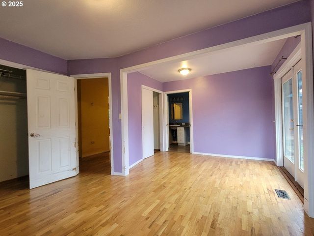 2910 Se HILLYARD Rd, Gresham, OR 97080