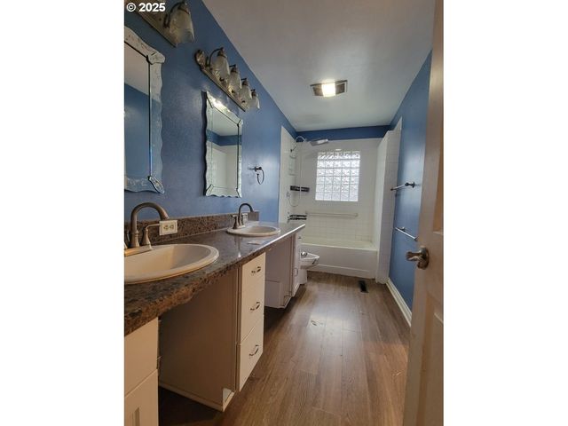 2910 Se HILLYARD Rd, Gresham, OR 97080