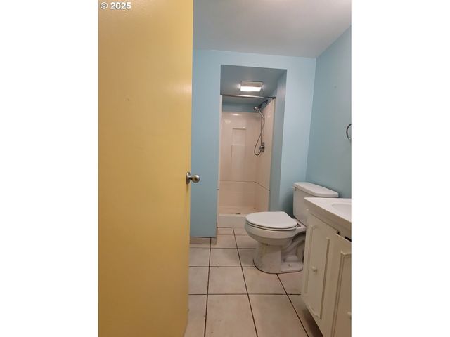 2910 Se HILLYARD Rd, Gresham, OR 97080