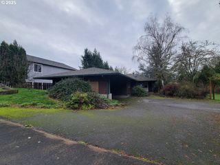 2910 Se HILLYARD Rd, Gresham, OR 97080
