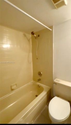 9055 Wiles Rd 103, Coral Springs, FL 33067