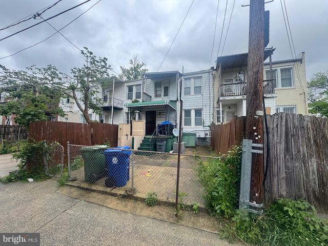 122 HILTON ST, Baltimore, MD 21229