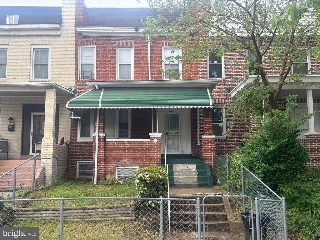 122 HILTON ST, Baltimore, MD 21229