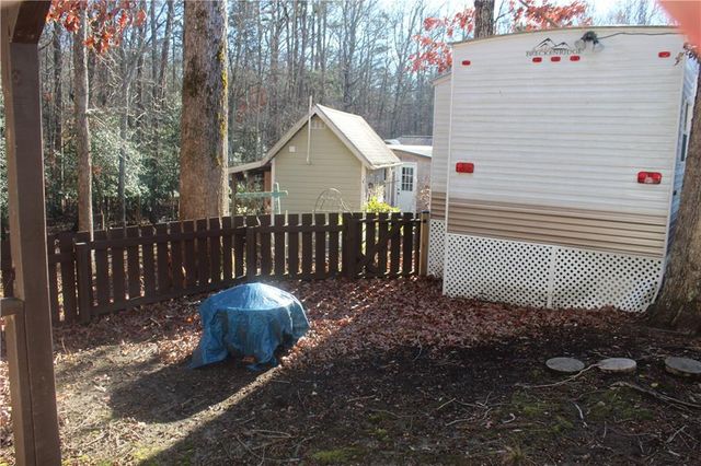 183 Holiday Loop, Cleveland, GA 30528