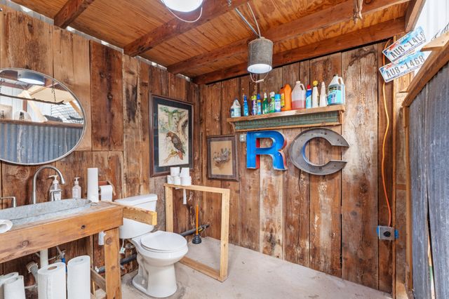 4870 Rhea Road, Granbury, TX 76049