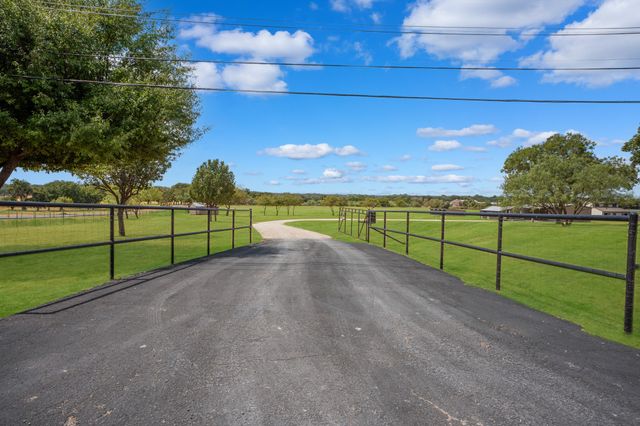 4870 Rhea Road, Granbury, TX 76049