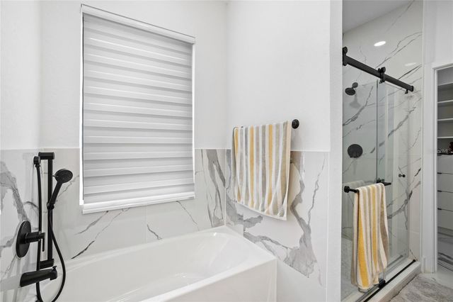 6337 CHORUS DRIVE, Mascotte, FL 34753