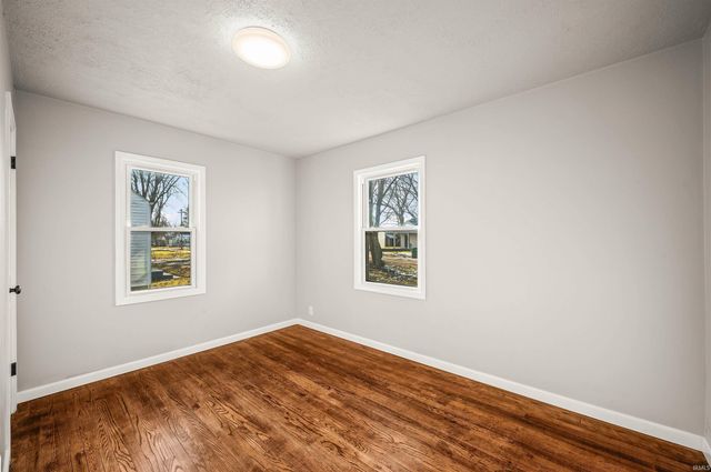 52236 Myrtle Avenue, South Bend, IN 46637