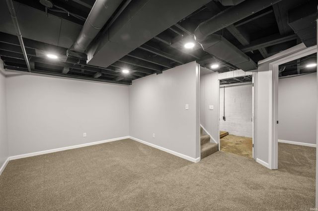 52236 Myrtle Avenue, South Bend, IN 46637