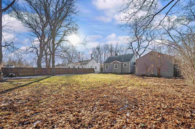 52236 Myrtle Avenue, South Bend, IN 46637