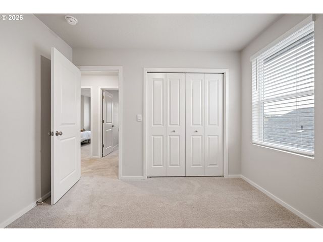 2651 FENYA St, Springfield, OR 97477