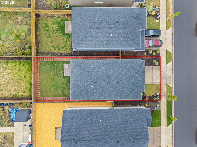 2651 FENYA St, Springfield, OR 97477