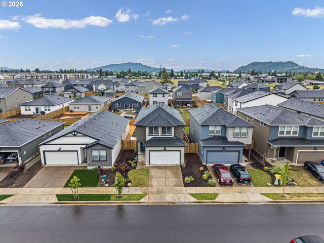 2651 FENYA St, Springfield, OR 97477