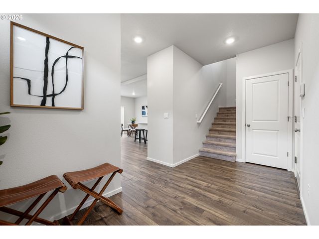 2651 FENYA St, Springfield, OR 97477