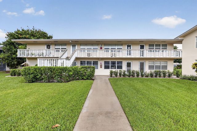 210 Canterbury J 1, West Palm Beach, FL 33417