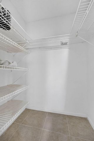 210 Canterbury J 1, West Palm Beach, FL 33417