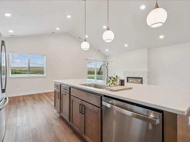 96 Huntington Drive, Iowa City, IA 52245