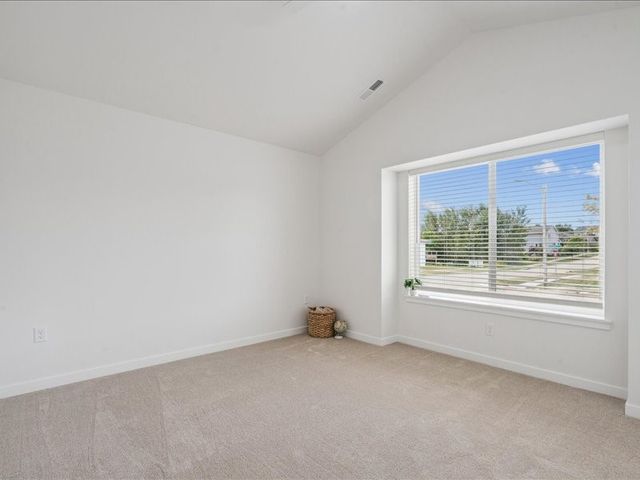 96 Huntington Drive, Iowa City, IA 52245