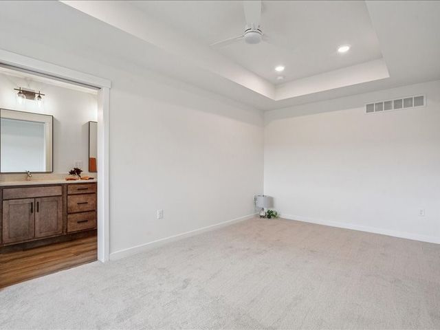 96 Huntington Drive, Iowa City, IA 52245