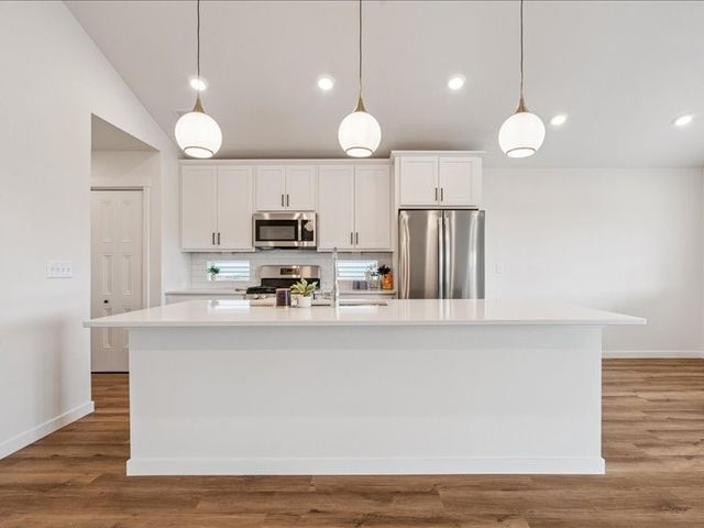 96 Huntington Drive, Iowa City, IA 52245