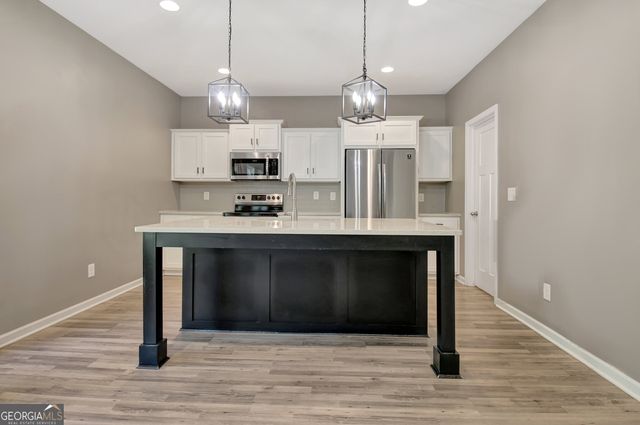 109 Landon Drive, Whitesburg, GA 30185