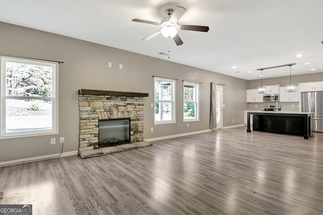 109 Landon Drive, Whitesburg, GA 30185