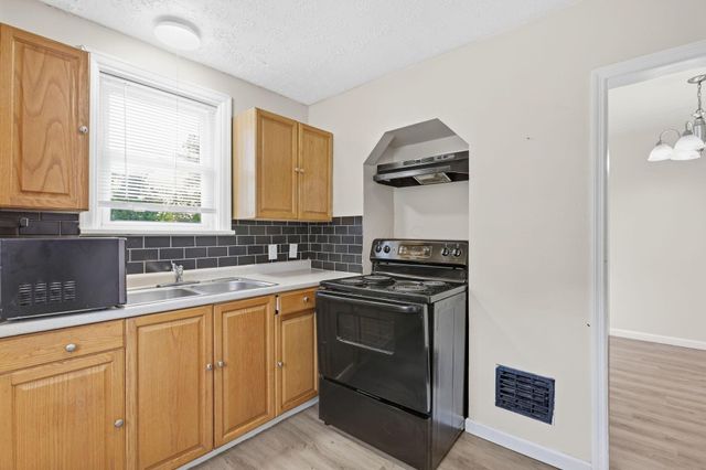 1107 Smith Road, Columbus, OH 43207
