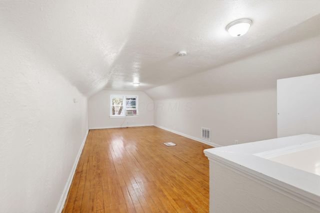 1107 Smith Road, Columbus, OH 43207