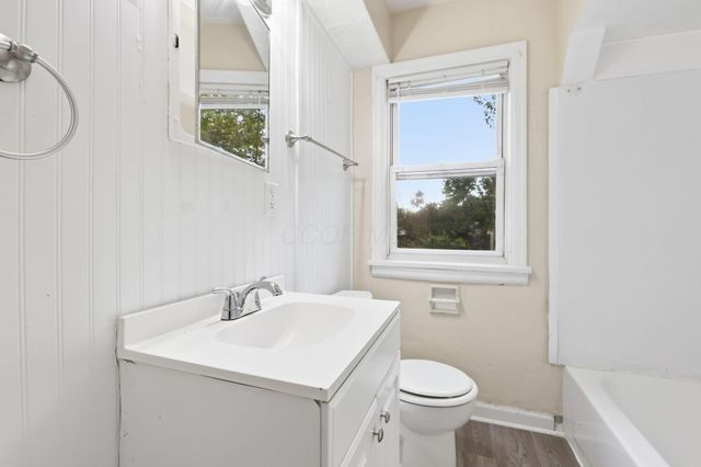 1107 Smith Road, Columbus, OH 43207