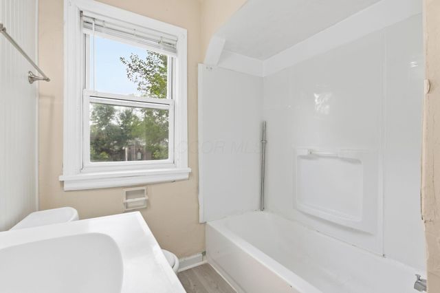 1107 Smith Road, Columbus, OH 43207