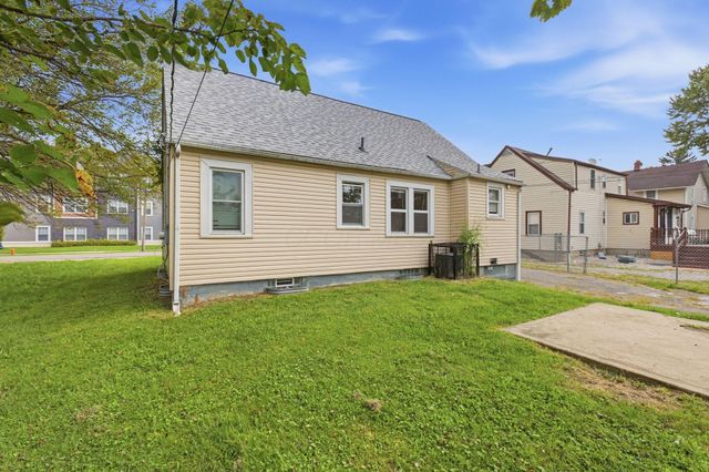 1107 Smith Road, Columbus, OH 43207