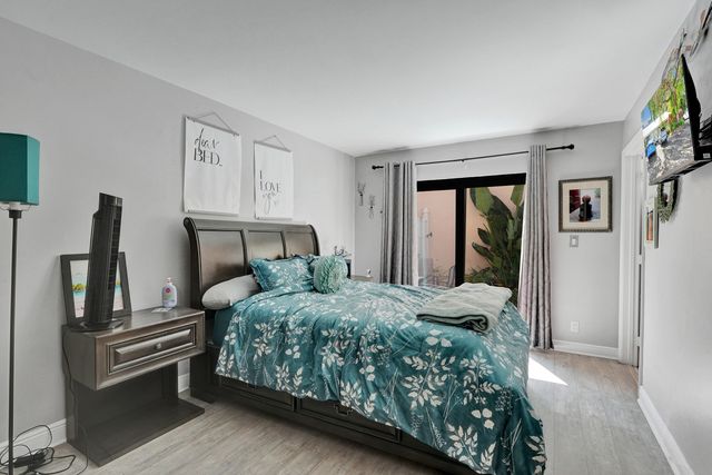1455 Holly Heights Drive 2, Fort Lauderdale, FL 33304