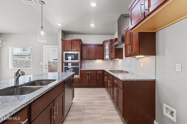 15168 Expectation Avenue, El Paso, TX 79938