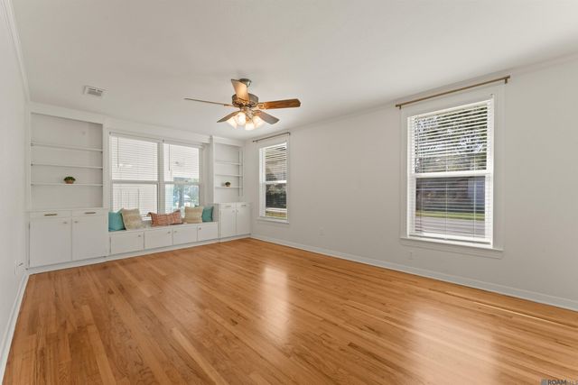 2106 Lee Dr, Baton Rouge, LA 70808