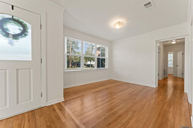 2106 Lee Dr, Baton Rouge, LA 70808