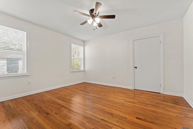 2106 Lee Dr, Baton Rouge, LA 70808