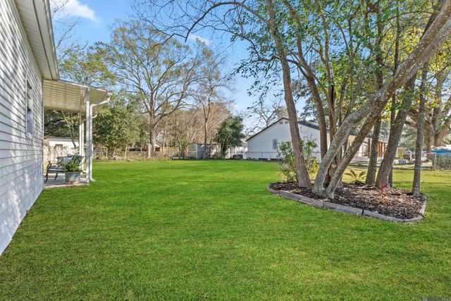 2106 Lee Dr, Baton Rouge, LA 70808