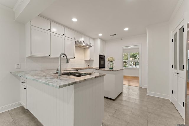 2106 Lee Dr, Baton Rouge, LA 70808